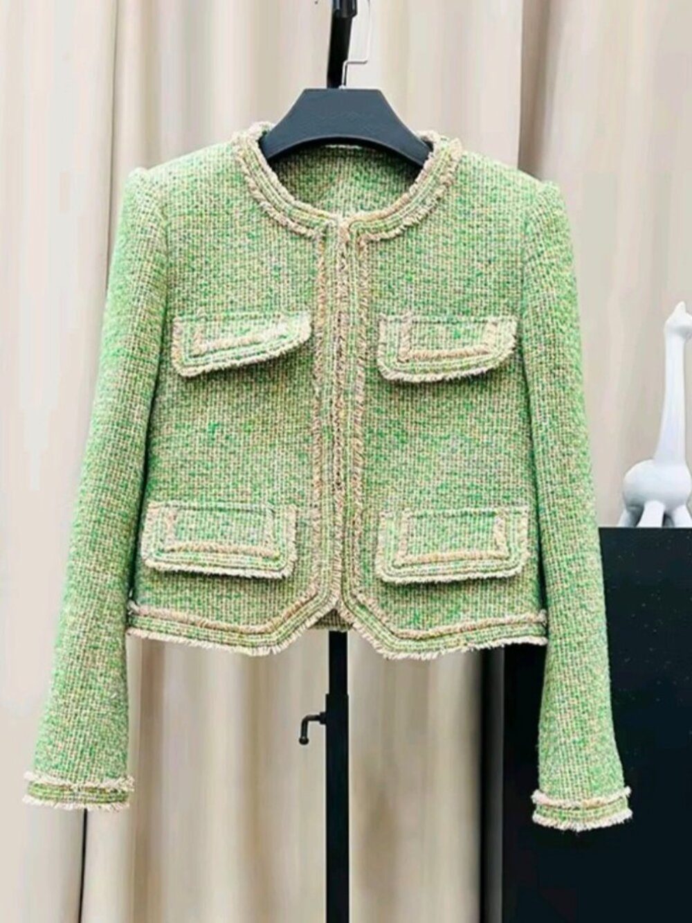 New celebrity high-end temperament design round neck gem green jacket